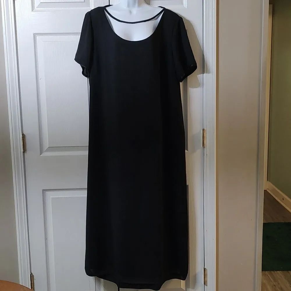 Elisabeth by Liz Claiborne  black party dress Sz 18  EUC